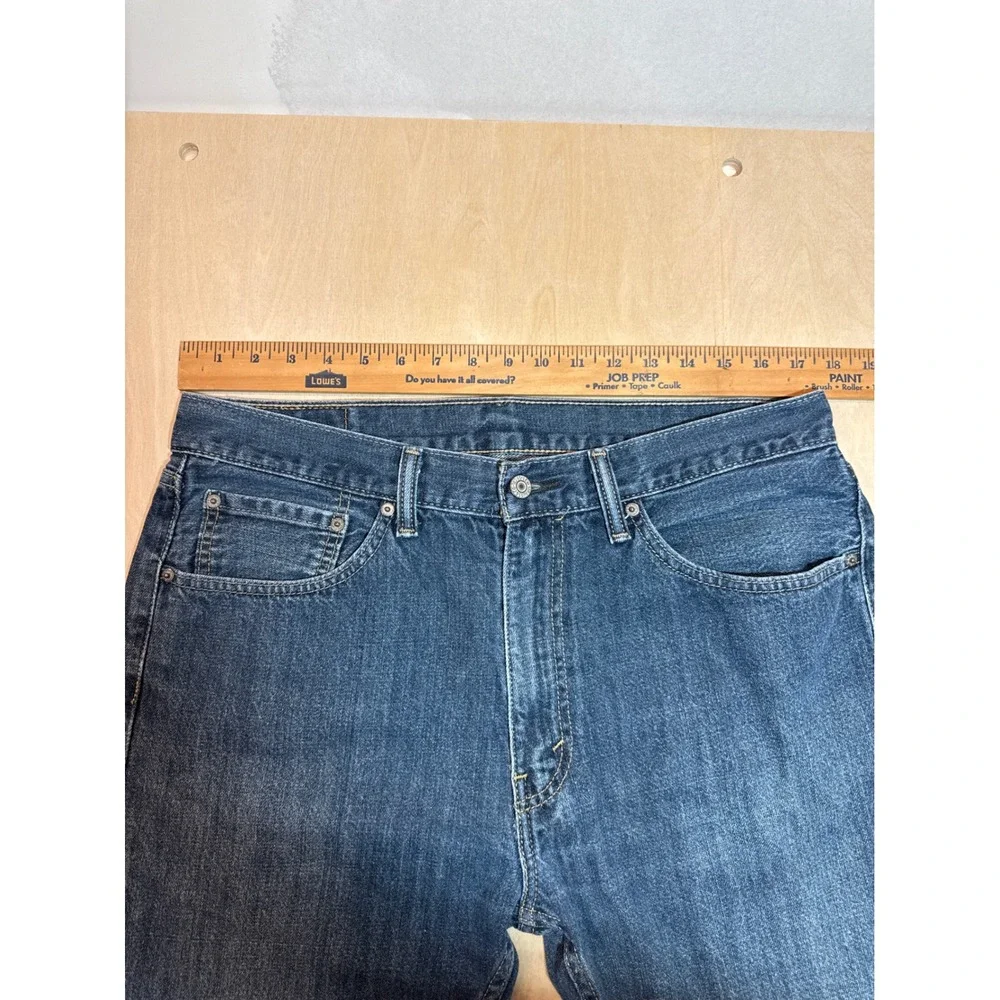 Levis 505 Regular Fit Jeans Mens 36x30 Medium Wash Blue Straight Leg Denim